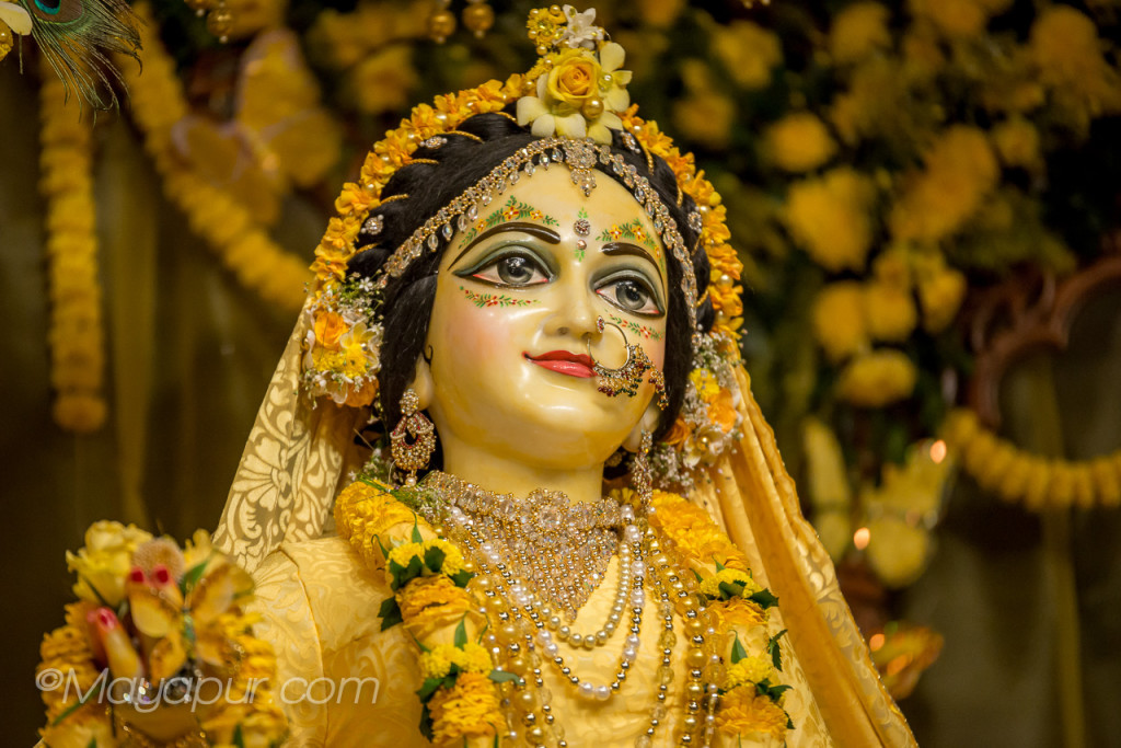 Radha krishna in yellow dress best sale